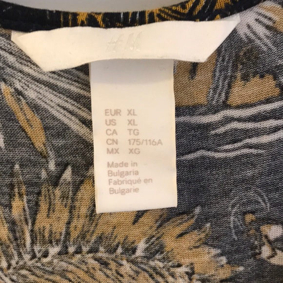 H&M tunic tank top - Picture 2 of 4